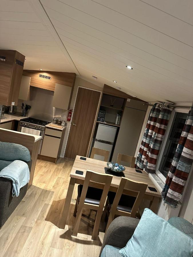 Luxurious 6 Berth Swift Bordeaux On Lyons Robin Hood Rhyl Villa Meliden Eksteriør billede