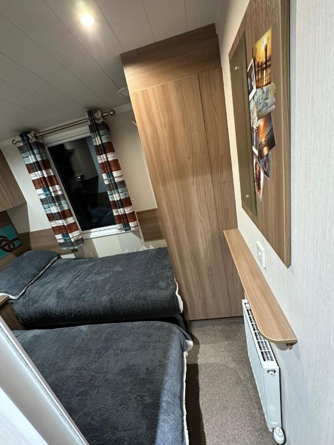 Luxurious 6 Berth Swift Bordeaux On Lyons Robin Hood Rhyl Villa Meliden Eksteriør billede